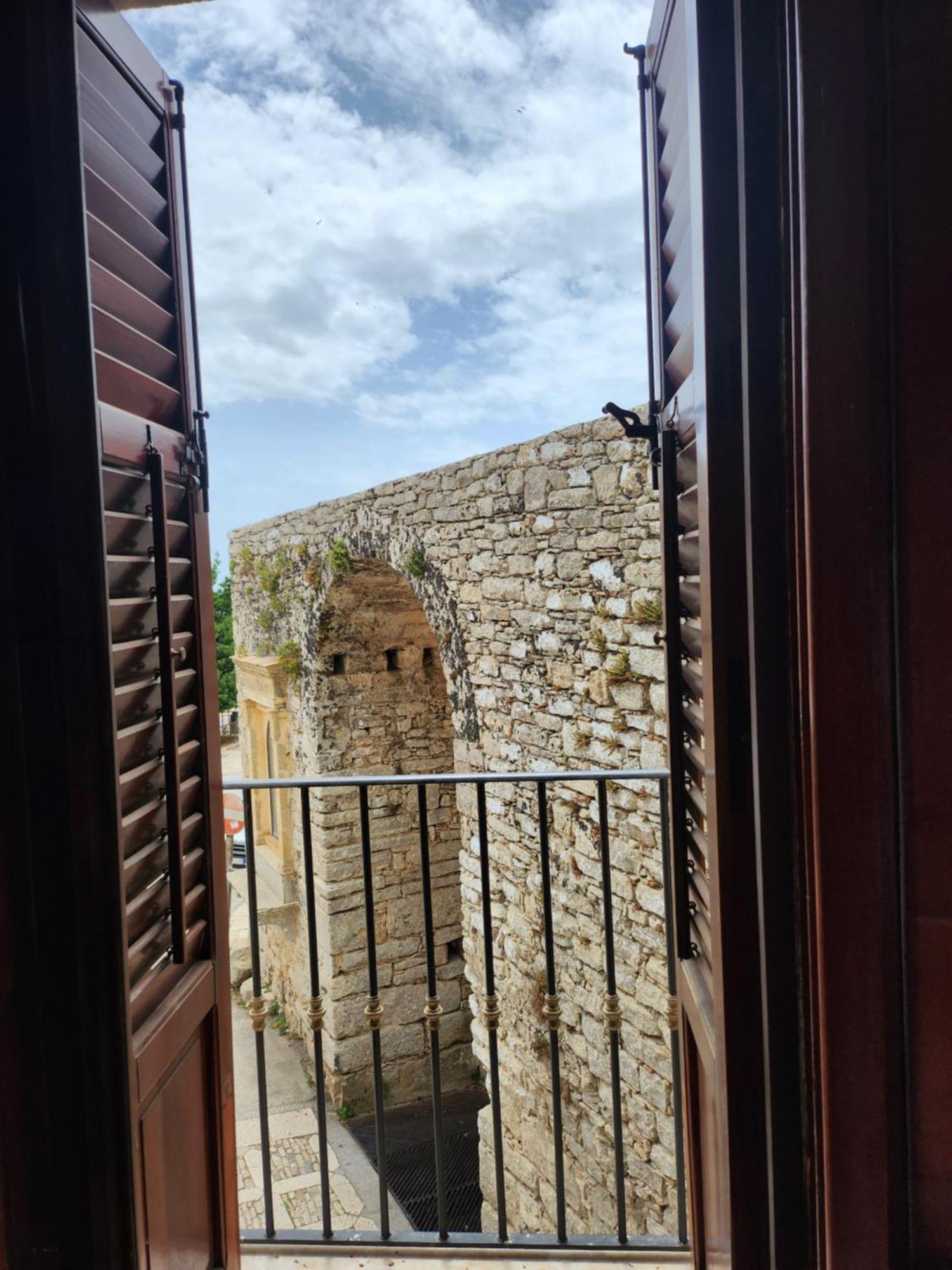 Porta Trapani Guest House Ериче Екстер'єр фото