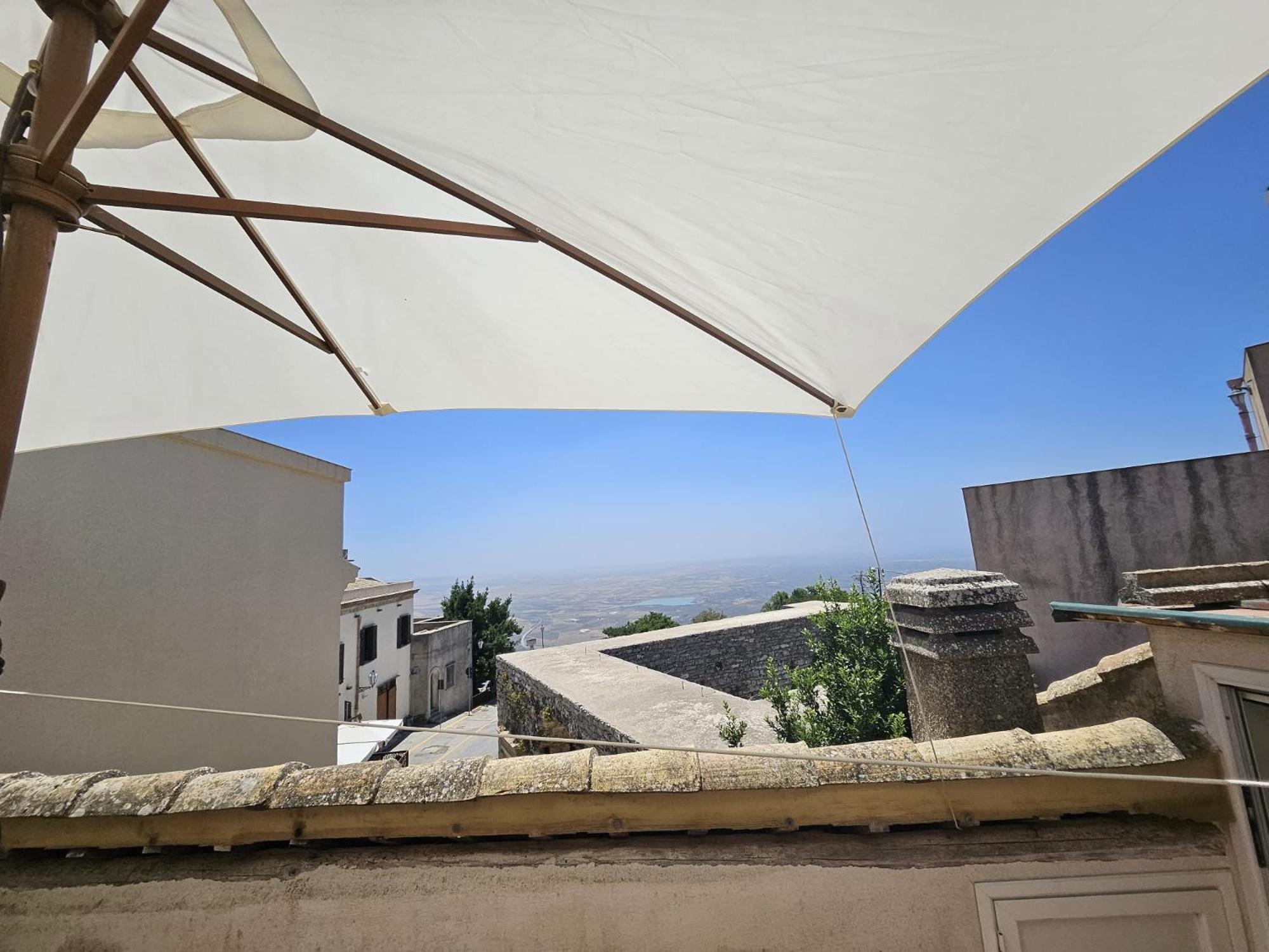 Porta Trapani Guest House Ериче Екстер'єр фото